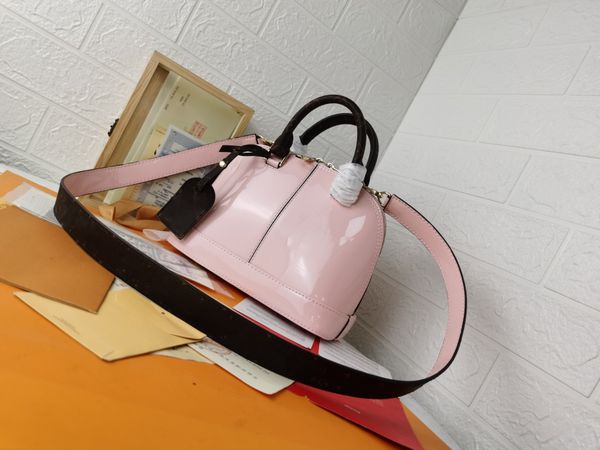 2021 shell bag luxury designer patent leather shiny crossbody shoulder embossed fashion side back casual portable lady brand bags
2021 shell bag luxury designer patent leather shiny crossbody shoulder embossed fashion side back casual portable lady brand bags