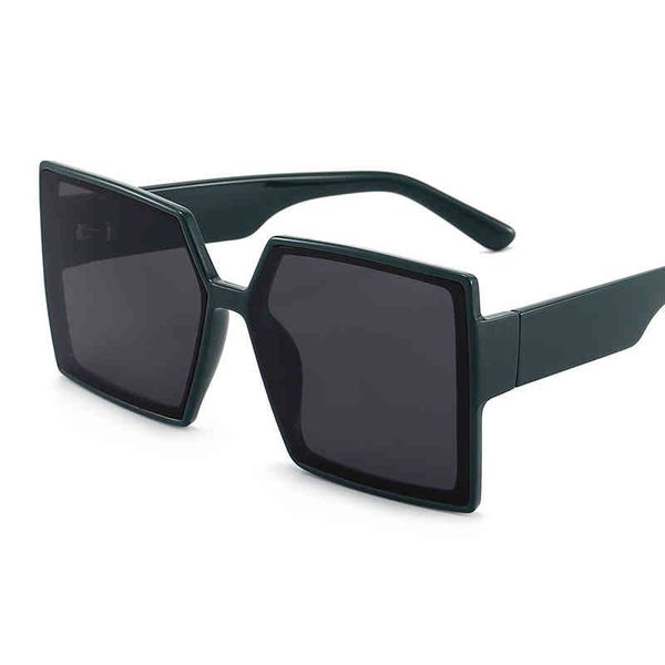 2021 new large frame men's sunglass women's fashion sunglass 8172 glassfm2b, White;black
2021 new large frame men's sunglass women's fashion sunglass 8172 glassfm2b, White;black