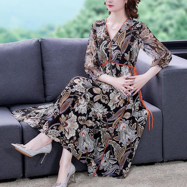 casual dresses 2021 summer boho floral silk midi spring vintage s-4xl plus size chiffon beach dress women elegant party vestidos, Black;gray
casual dresses 2021 summer boho floral silk midi spring vintage s-4xl plus size chiffon beach dress women elegant party vestidos, Black;gray
