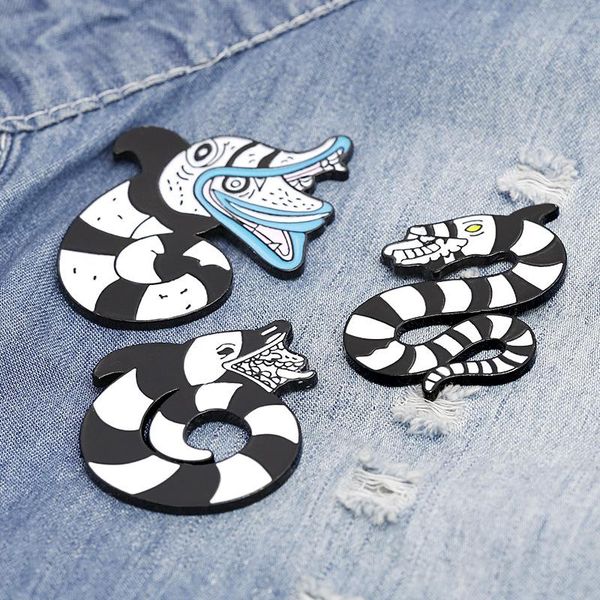 fashion classic evil rattlesnake enamel brooch for women girls animal shaped clothes bag lapel pin badge jewelry party gifts, Gray
fashion classic evil rattlesnake enamel brooch for women girls animal shaped clothes bag lapel pin badge jewelry party gifts, Gray