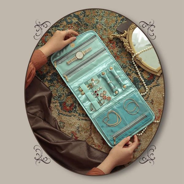 storage bags vintage travel jewelry bag portable organizer foldable ring necklace earring
storage bags vintage travel jewelry bag portable organizer foldable ring necklace earring
