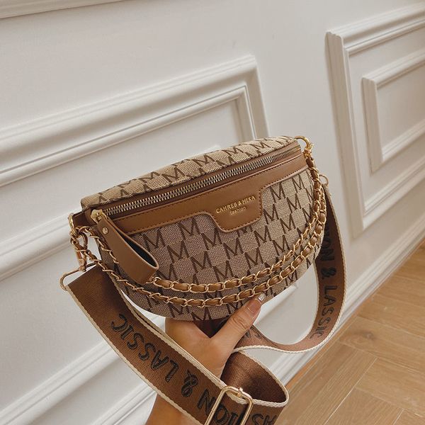 daily bag popular chain broadband western style chest bag female diagonal crossbody versatile ins trendy korean style casual large capacity
daily bag popular chain broadband western style chest bag female diagonal crossbody versatile ins trendy korean style casual large capacity