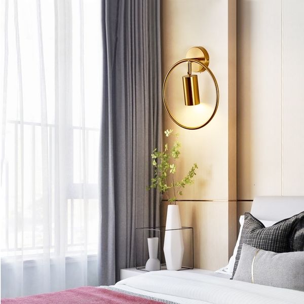 2021 new modern indoor gold black nordic loft adjustable bedside interior led wall lights decoration for aisle home 75hc
2021 new modern indoor gold black nordic loft adjustable bedside interior led wall lights decoration for aisle home 75hc