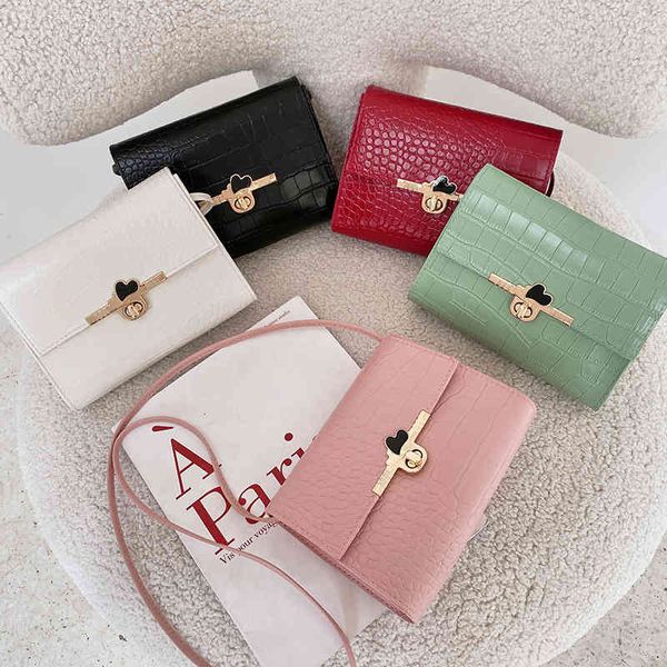 wallet korean version 2021 alligator color lock small square bag one shoulder slant cross fashion versatile candy women's, Red;black
wallet korean version 2021 alligator color lock small square bag one shoulder slant cross fashion versatile candy women's, Red;black
