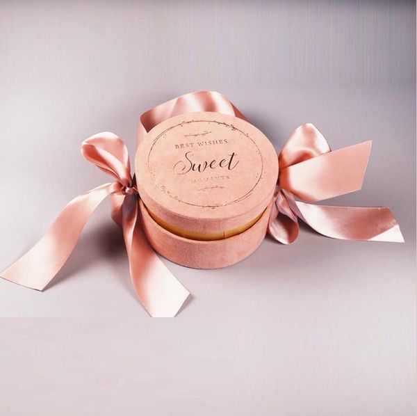 gift wrap 2pcs2021 creative wedding candies box bridesmaid souvenir custom ins style little red book push storage
gift wrap 2pcs2021 creative wedding candies box bridesmaid souvenir custom ins style little red book push storage