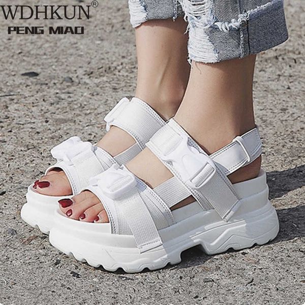 wdhkun summer women sandals buckle design black white platform sandals comfortable women thick sole beach shoes y0721
wdhkun summer women sandals buckle design black white platform sandals comfortable women thick sole beach shoes y0721