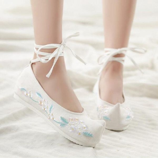 dress shoes spring summer autumn embroider high increasing shallow stiletto toe china style women pumps lace-up lady fabric 20210515, Black
dress shoes spring summer autumn embroider high increasing shallow stiletto toe china style women pumps lace-up lady fabric 20210515, Black