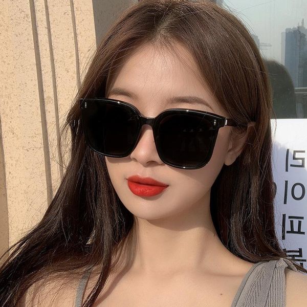 sunglasses 2021 summer tide korean version net red retro anti uv ins big face thin, White;black
sunglasses 2021 summer tide korean version net red retro anti uv ins big face thin, White;black