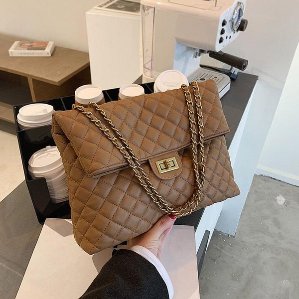 shoulder bags high sense of women's large in the spring 2021 trendy fashion large-capacity chain messenger bag texture
shoulder bags high sense of women's large in the spring 2021 trendy fashion large-capacity chain messenger bag texture