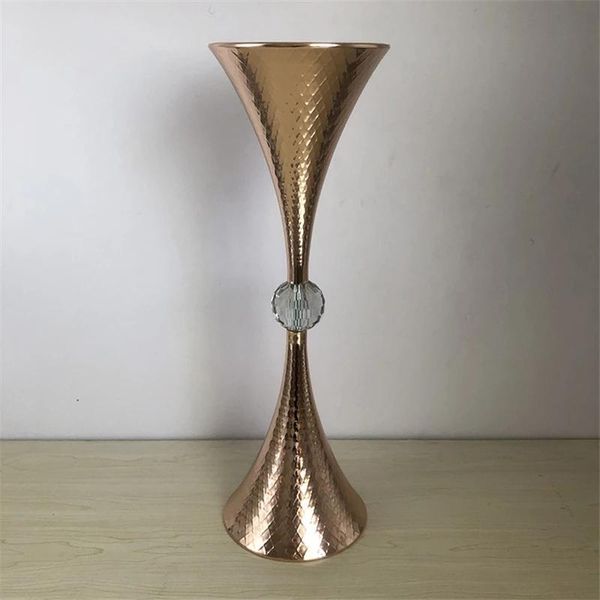 candle holders 10 pcs gold vase trumpet shape crystal wedding table centerpiece event road lead delicate flower vases for home decoration
candle holders 10 pcs gold vase trumpet shape crystal wedding table centerpiece event road lead delicate flower vases for home decoration