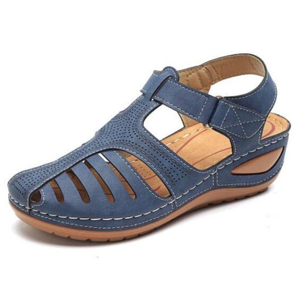 2021 new summer retro women's sandals car line hole shoes non-slip large size slope heel comfortable sandals women slippers, Black
2021 new summer retro women's sandals car line hole shoes non-slip large size slope heel comfortable sandals women slippers, Black