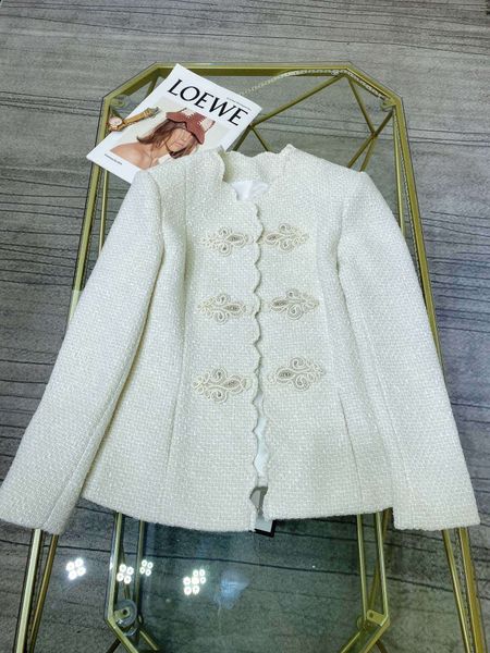 2021 apricot crystals tweed women's short jackets high end metal buttons coats womens milan runway 202121, Black;brown
2021 apricot crystals tweed women's short jackets high end metal buttons coats womens milan runway 202121, Black;brown