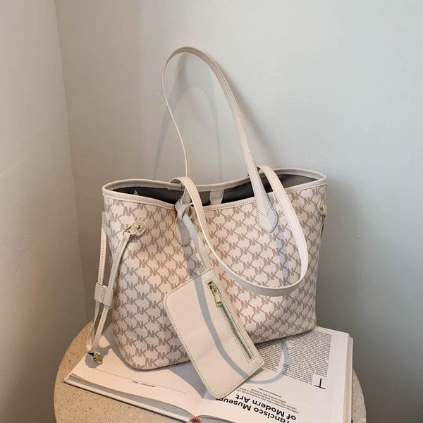 evening bags 2021 fashion graffiti class commuter bag all-match one-shoulder japanese tote large capacity for women
evening bags 2021 fashion graffiti class commuter bag all-match one-shoulder japanese tote large capacity for women