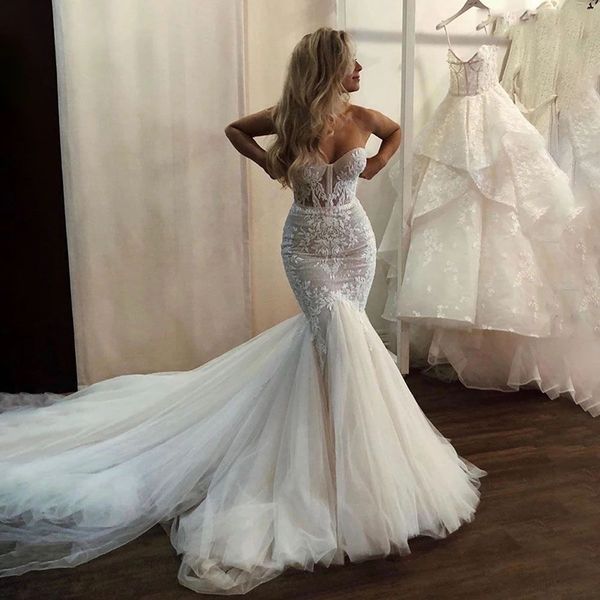 strapless lace mermaid wedding dresses appliques sweetheart court train backless tulle bridal gowns plus size, White
strapless lace mermaid wedding dresses appliques sweetheart court train backless tulle bridal gowns plus size, White