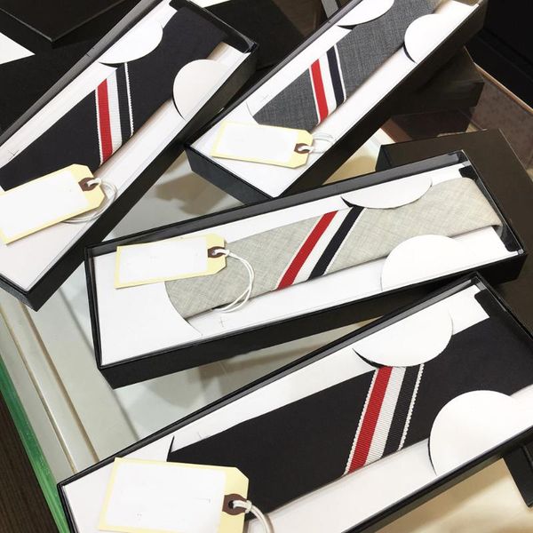 bow ties tie men's suit accessories business fashion dress with packaging gift box design-tb letters striped pattern, Black;gray
bow ties tie men's suit accessories business fashion dress with packaging gift box design-tb letters striped pattern, Black;gray