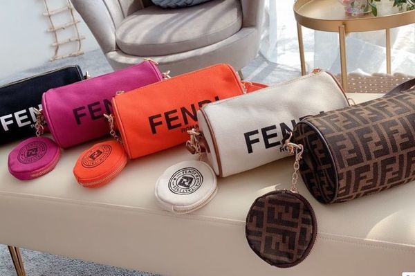 luxury designer fend vintage women pillow summer versatile new candy color messenger bag fashion portable small square ewn7
luxury designer fend vintage women pillow summer versatile new candy color messenger bag fashion portable small square ewn7