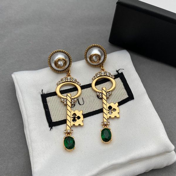 ( g key retro style inlaid with green diamond pearl retro fashion earrings luxurys designers jewelry, Silver
( g key retro style inlaid with green diamond pearl retro fashion earrings luxurys designers jewelry, Silver