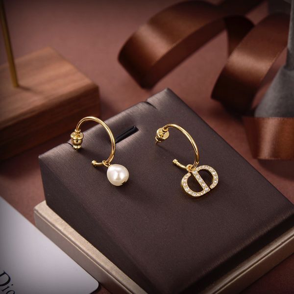 new gold asymmetric pearl earrings in black friday deals, Golden 
new gold asymmetric pearl earrings in black friday deals, Golden