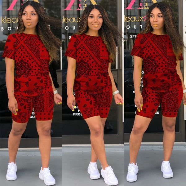 women's 2-piece set, short sleeve printed round neck t-shirt and elastic shorts, fashion design, summer 2021 6mx7, Gray
women's 2-piece set, short sleeve printed round neck t-shirt and elastic shorts, fashion design, summer 2021 6mx7, Gray