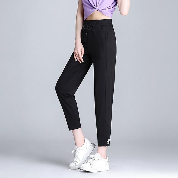 women's pants & capris sweatpants women 2021 elastic waist daisy embroidery black sweat cpris casual trousers streetwear, Black;white
women's pants & capris sweatpants women 2021 elastic waist daisy embroidery black sweat cpris casual trousers streetwear, Black;white