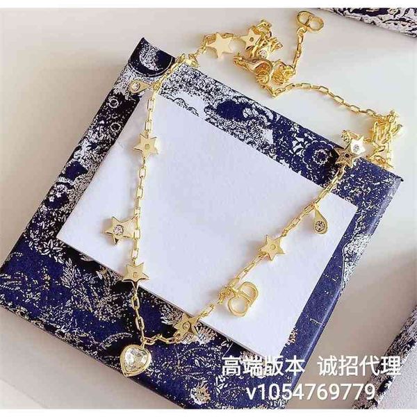 2021 new designer family tassel necklace women's love star drops letter clavicle chain versatile neck ornament, Silver
2021 new designer family tassel necklace women's love star drops letter clavicle chain versatile neck ornament, Silver