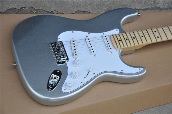 heritage classic 6 string electric guitar silver maple xylophone neck alder body, can be customized according to re
heritage classic 6 string electric guitar silver maple xylophone neck alder body, can be customized according to re