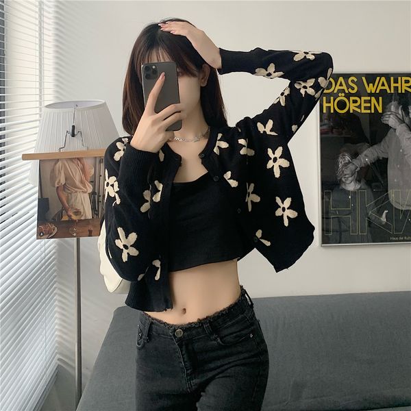 singrai black retro flower cardigan women korean fashion warm long sleeve jumper winter casual loose streetwear knitted outwear, White;black
singrai black retro flower cardigan women korean fashion warm long sleeve jumper winter casual loose streetwear knitted outwear, White;black