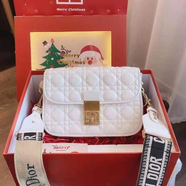 handbag christian 2021 new material net red shoulder messenger multi-functional small square bag with exquisite workmanship and hileng
handbag christian 2021 new material net red shoulder messenger multi-functional small square bag with exquisite workmanship and hileng