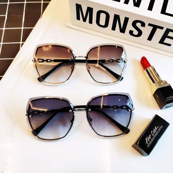 sunglasses women's rimless square fashion gradient sun glasses for women luxury big frame female, White;black
sunglasses women's rimless square fashion gradient sun glasses for women luxury big frame female, White;black