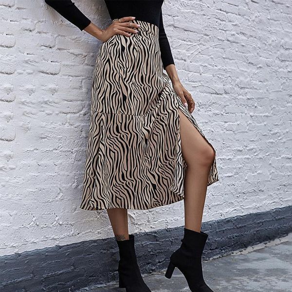 women a line split skirt print zebra high waist long skirts color matching vintage all match 2021, Black
women a line split skirt print zebra high waist long skirts color matching vintage all match 2021, Black