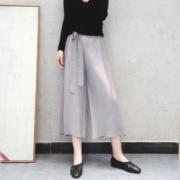 women's pants & capris folds 2021 summer miyake large size show versatile casual pleated nine points drop wide leg women, Black;white
women's pants & capris folds 2021 summer miyake large size show versatile casual pleated nine points drop wide leg women, Black;white