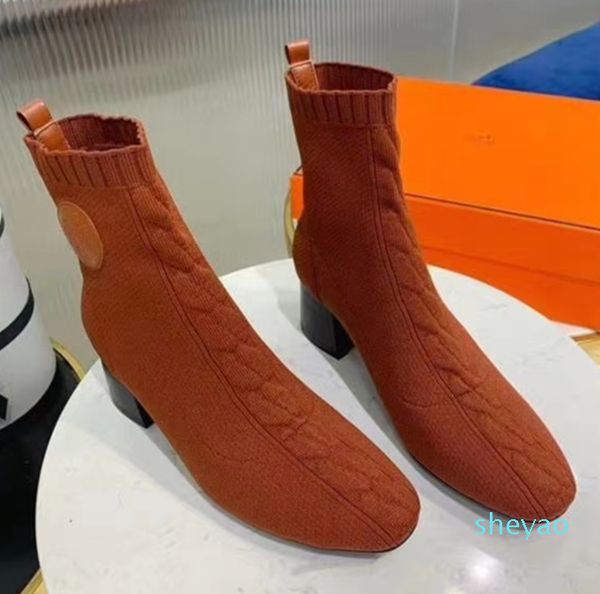 2021 fashion girls' boots elastic thick heel socks sheepskin padded feet. the exclusively customized fabric is very breathable 8874, Black
2021 fashion girls' boots elastic thick heel socks sheepskin padded feet. the exclusively customized fabric is very breathable 8874, Black