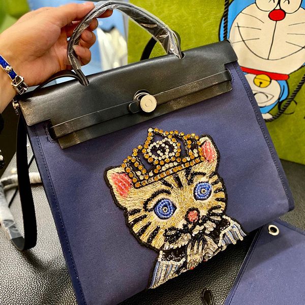 designer luxury backpack handbags bucket handbag shape computer package camera bag high-quality high-capacity 3 colors with original box siz
designer luxury backpack handbags bucket handbag shape computer package camera bag high-quality high-capacity 3 colors with original box siz