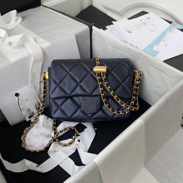 222classic women's handbag 7a high-end custom quality hand bill of lading slant fashion trend business leisure style metal accessories
222classic women's handbag 7a high-end custom quality hand bill of lading slant fashion trend business leisure style metal accessories