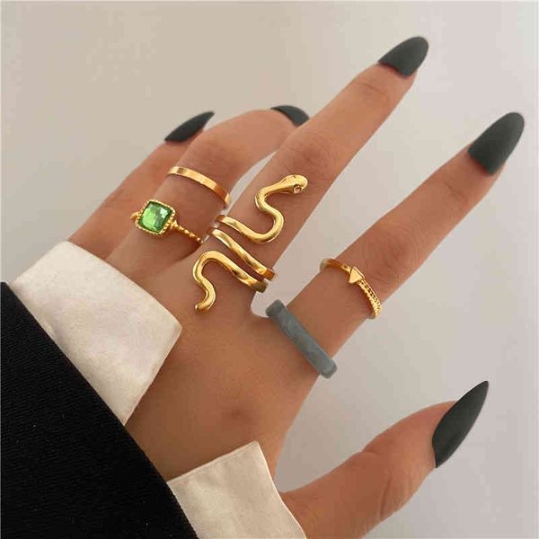 17km trendy green crystal stone ring for women fashion bohemian gold color animal snake rings set jewelry gifts, Silver
17km trendy green crystal stone ring for women fashion bohemian gold color animal snake rings set jewelry gifts, Silver