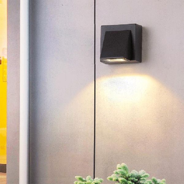 outdoor wall lamps 3w / 5w waterproof led light ip65 modern balcony aisle corner garden fence front door porch lamp
outdoor wall lamps 3w / 5w waterproof led light ip65 modern balcony aisle corner garden fence front door porch lamp