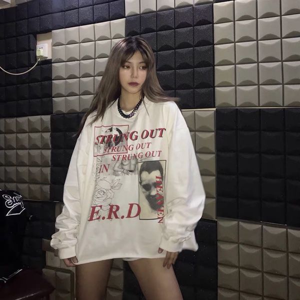2021 new casual loose long sleeve t-shirt men women 1:1 quality high street skateboard e.r.d retro tee voig, White;black
2021 new casual loose long sleeve t-shirt men women 1:1 quality high street skateboard e.r.d retro tee voig, White;black