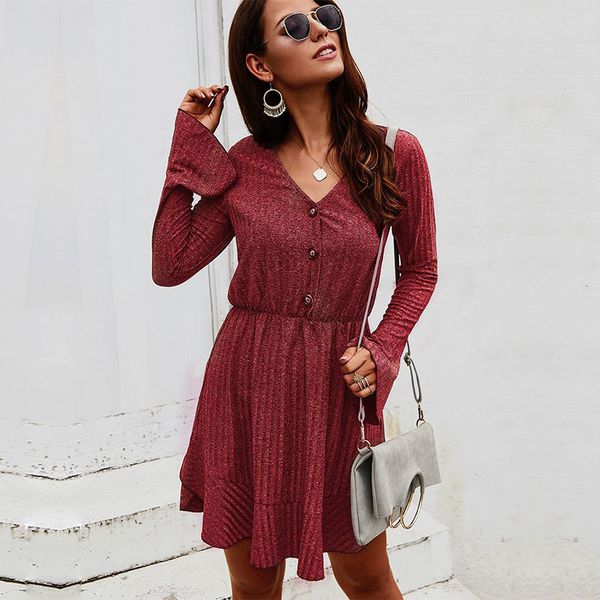 2021 new autumn winter elegant fashion knitted women flare office lady v-neck solid full sleeve i03r, Black;gray
2021 new autumn winter elegant fashion knitted women flare office lady v-neck solid full sleeve i03r, Black;gray