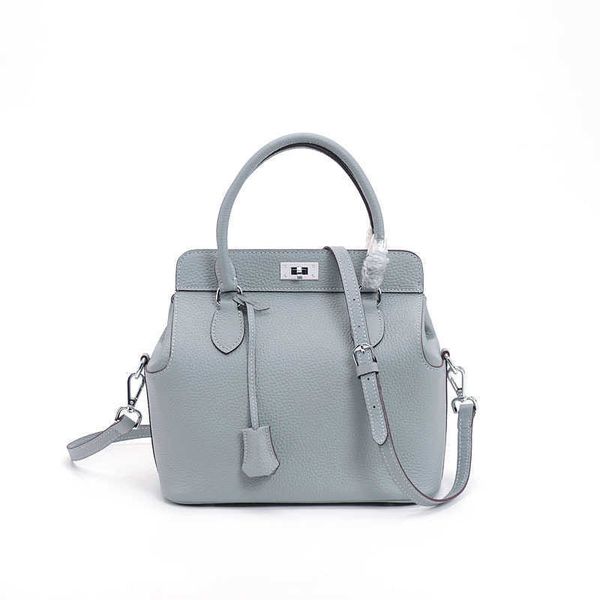 women luxurys designers bags 2021 designer handbags multi pochette crossbody bag zhouzhoubao123 louisbags_18 hanghhangbag head leather milk
women luxurys designers bags 2021 designer handbags multi pochette crossbody bag zhouzhoubao123 louisbags_18 hanghhangbag head leather milk