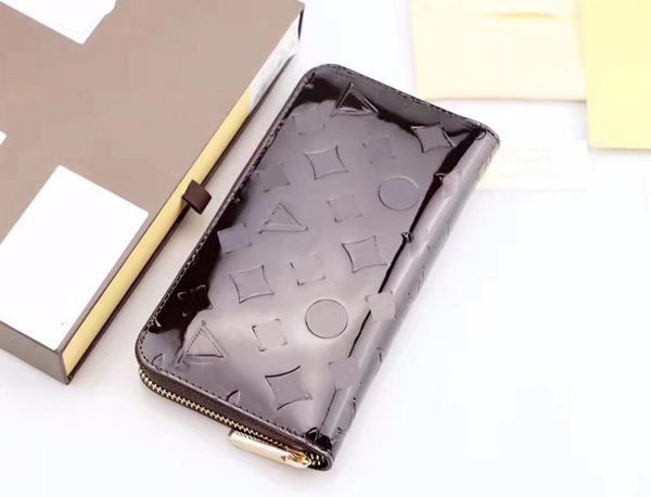 2021 fashion flowers designer wallets luxurys men women leather bags classic letters key coin purse original box plaid card holder 60l017a, Red;black
2021 fashion flowers designer wallets luxurys men women leather bags classic letters key coin purse original box plaid card holder 60l017a, Red;black