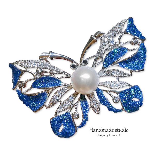 ccijing 2019 women blue butterfly brooches real pearl elegant animal lapel pins jewelry personality female xz0004, Gray
ccijing 2019 women blue butterfly brooches real pearl elegant animal lapel pins jewelry personality female xz0004, Gray