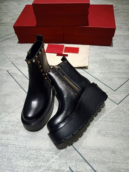 italian fashion leather boots fashion round head rivet high heels luxury light naked boots party wedding .5cm size 35-40, Black
italian fashion leather boots fashion round head rivet high heels luxury light naked boots party wedding .5cm size 35-40, Black