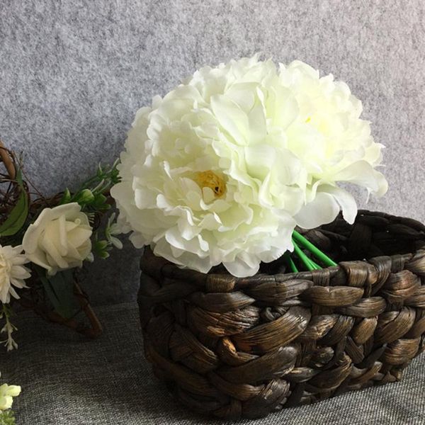 wedding simulation hand tie bouquet flowers holding flowers stage background decoration home placement flowers,white
wedding simulation hand tie bouquet flowers holding flowers stage background decoration home placement flowers,white