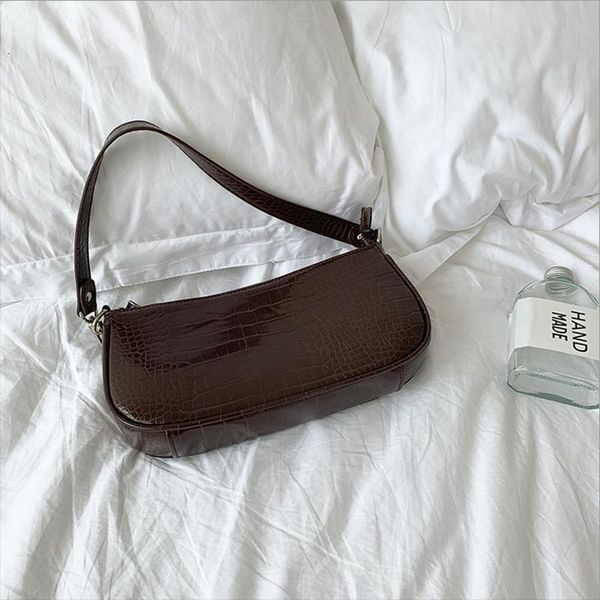 cross body 2021 fashion high sense design bag retro armpit french stick crocodile pattern handbag lady's foreign style
cross body 2021 fashion high sense design bag retro armpit french stick crocodile pattern handbag lady's foreign style