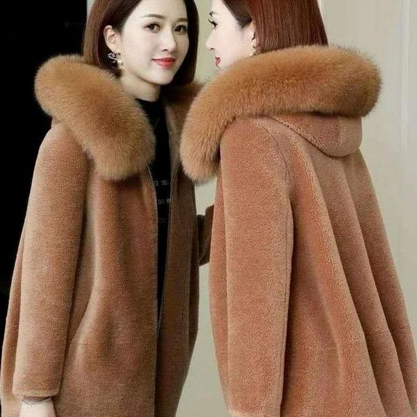 women's fur & faux 2021 fashion luxury winter jacket women real coat sheep shearing wool turn-down collar thick warm outerwear brand x1, Black
women's fur & faux 2021 fashion luxury winter jacket women real coat sheep shearing wool turn-down collar thick warm outerwear brand x1, Black