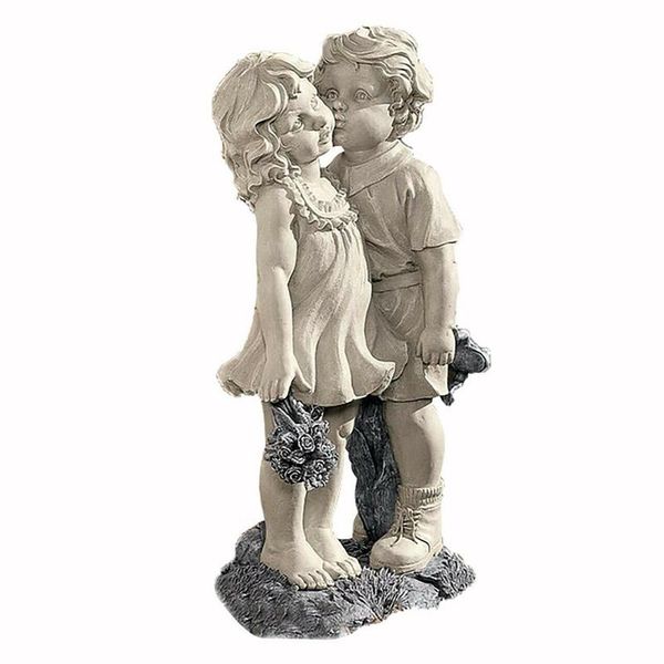 novelty items garden ornament boy & girl loving kissing cherub statue decor outdoor