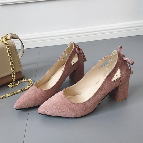 2021 fashion women pumps block high heels shoes ladies pointed toe suede shallow wedding black pink khaki shoes large size 35-44
2021 fashion women pumps block high heels shoes ladies pointed toe suede shallow wedding black pink khaki shoes large size 35-44