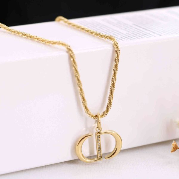design jewelry display titanium steel letter inlaid diamond neckchain smooth large pendant necklace korean version simple fashion elegant, Silver
design jewelry display titanium steel letter inlaid diamond neckchain smooth large pendant necklace korean version simple fashion elegant, Silver