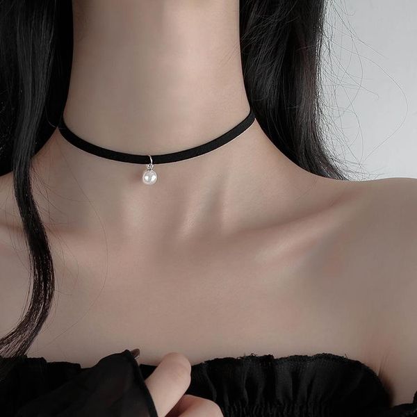 chokers 2021 collar female black rope with pearl jewelry neckband choker short necklace trend simple, Golden;silver
chokers 2021 collar female black rope with pearl jewelry neckband choker short necklace trend simple, Golden;silver