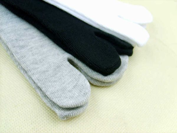 thin toe socks finger clogs split cotton cosplay prop, Black
thin toe socks finger clogs split cotton cosplay prop, Black